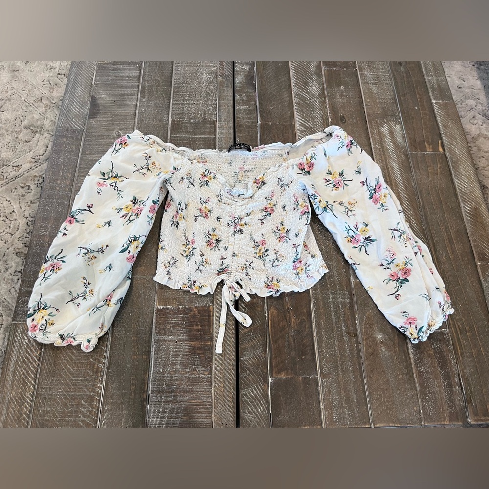 Almost‎ famous ruched crop top